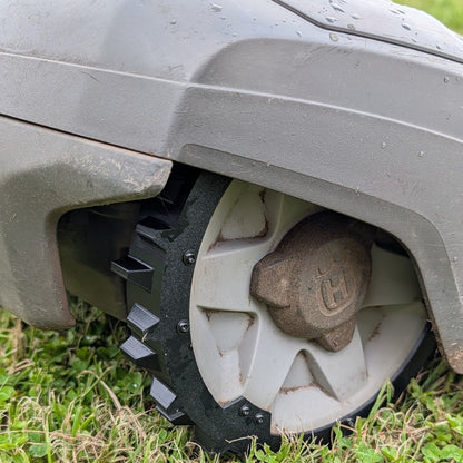 TPU Offroad Reifen für Husqvarna Automower 435X AWD | Grip Upgrade für Steigungen & schwieriges Gelände