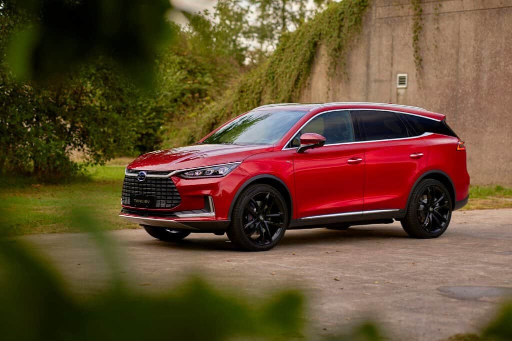BYD Deutschland Vergleich mit Tesla und deutschen Marken – Preise, Zölle, Stärken